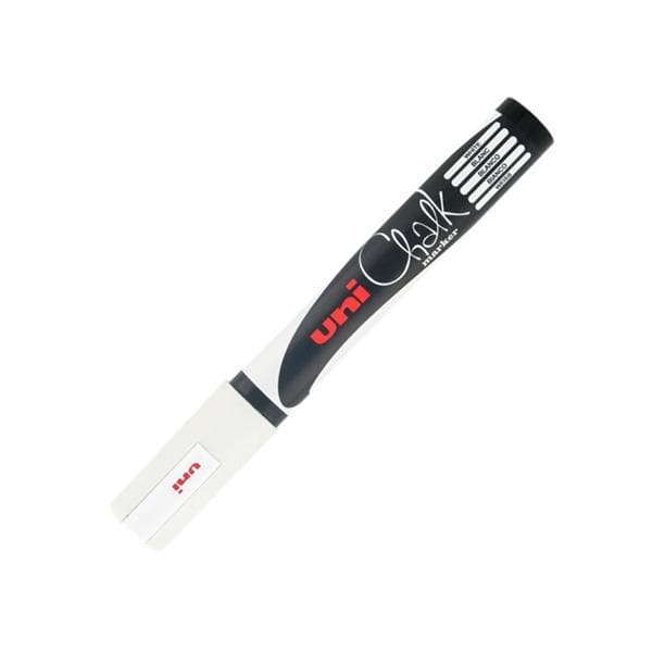Uniball Chalkmarker med chiselspids og "uni" logo. Sort krop med hvid skrift og firkantet hætte.