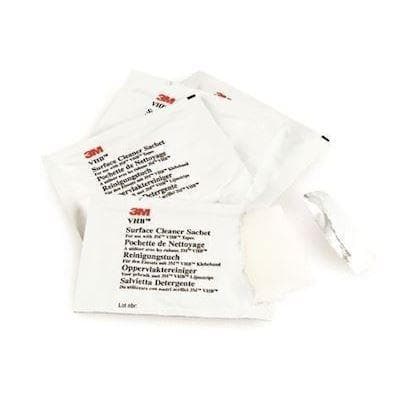 Flere 3M Renseservietter i individuelle pakker. Engangsservietter til overfladerens.